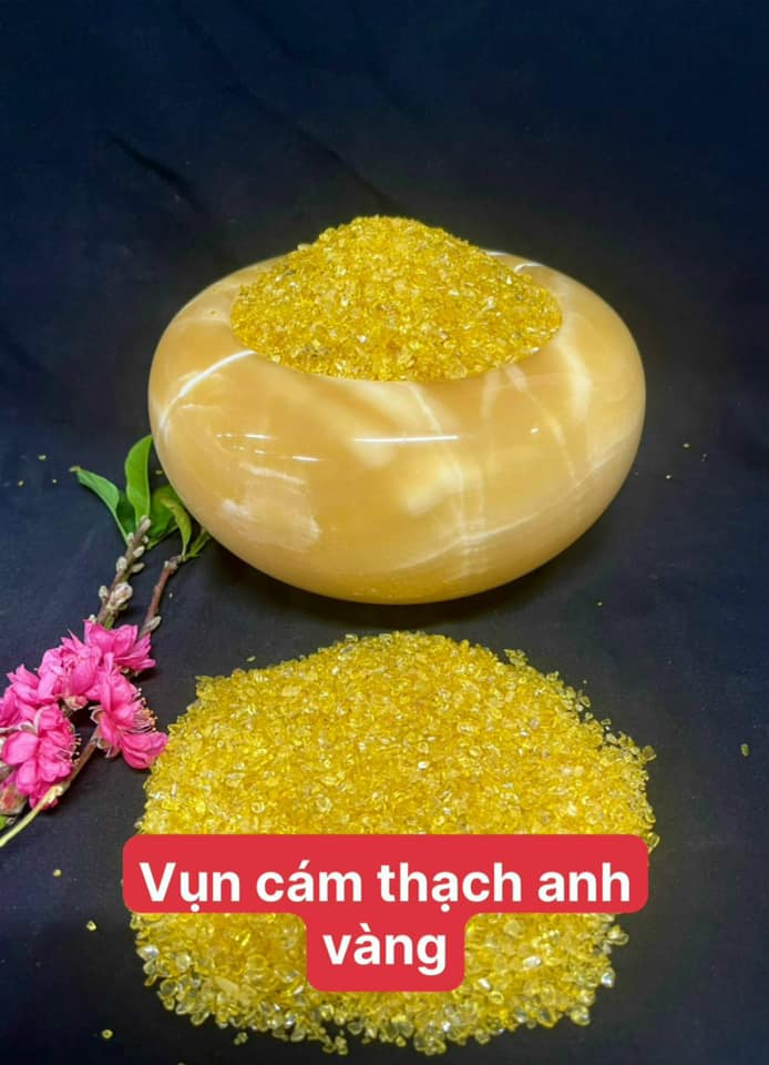Đá thạch anh vụn cám vàng