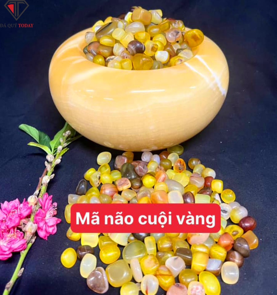 Đá thạch anh vụn cuội mã não vàng